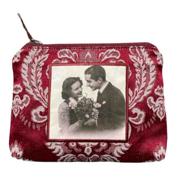 Australian Designer Makeup Bag<br><Br><b style="color: #03236a;">RRP $49.95</b>